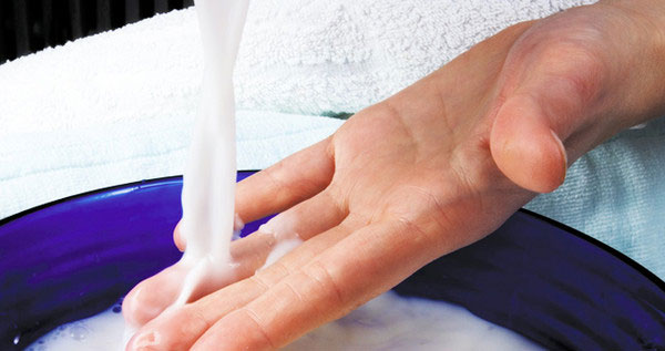 خواص شیر برای پوست (5 راه استفاده از شیر در