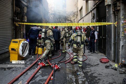 حریق ساختمان ۱۵۳ با یک ربع تأخیر به آتش‌نشانی اطلاع داده شد