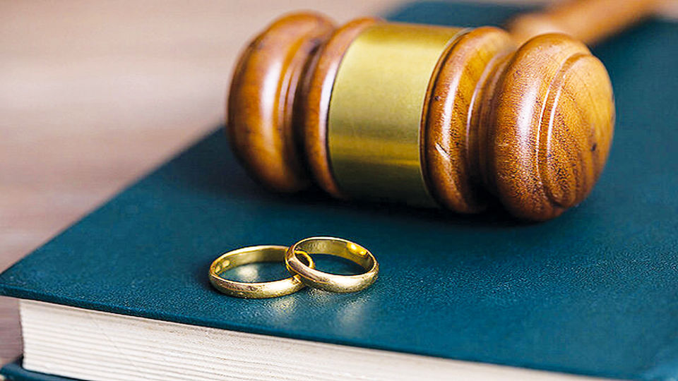 قالیباف: ازدواج یا طلاق اجباری زنان ممنوع می‌شود