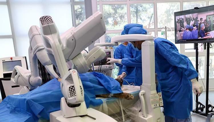 ایران در جراحی با ربات ۲۰ سال از دنیا عقب